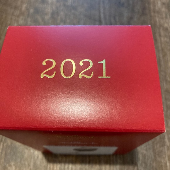 Hallmark Keepsake Ornament 2021, Christmas, The Perfect Pairing, Wine-Brand New! - Picture 3 of 3